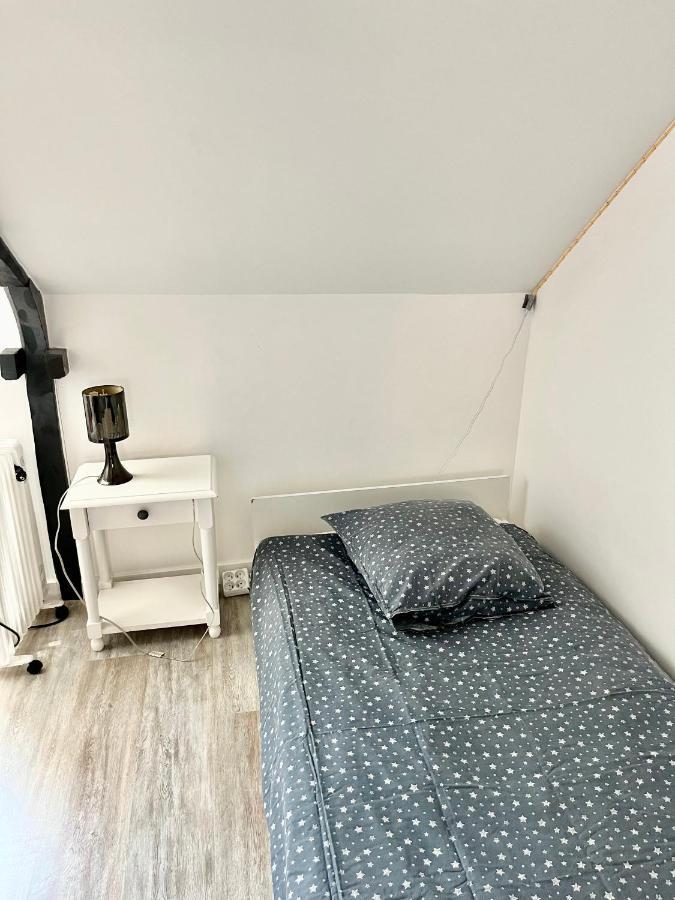 Charmante Maison Au Coeur De Villerville Bagian luar foto